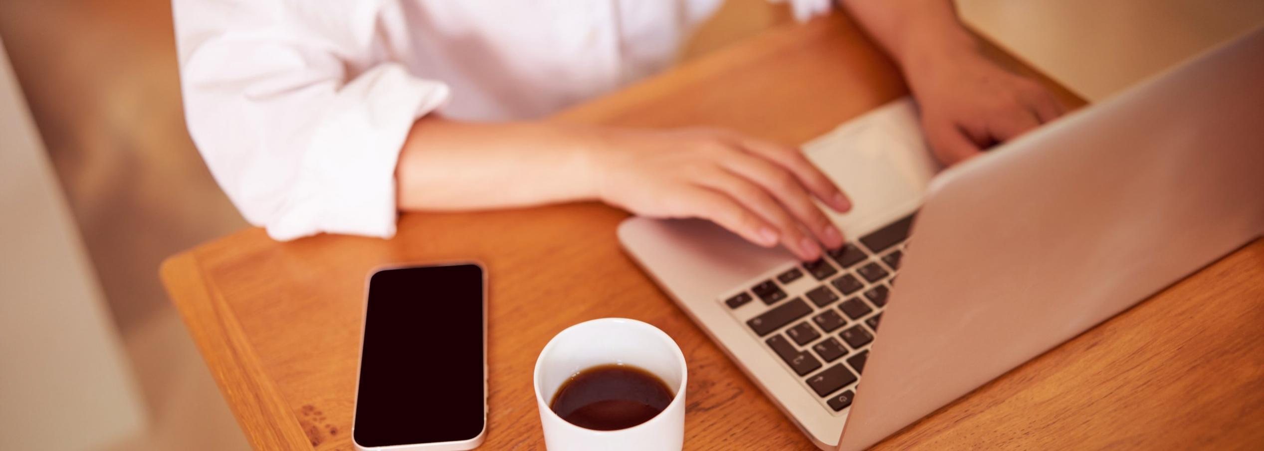 Kitle fonlama platformları ve proje başlatma süreçleri görselleştirmesi