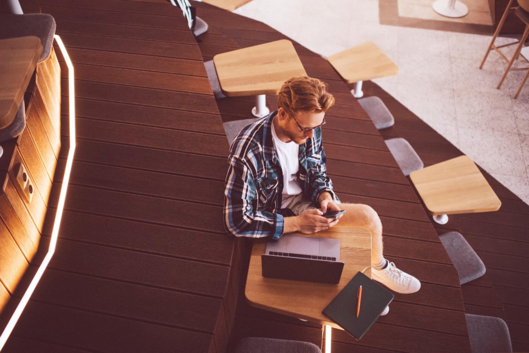 Kitle fonlaması proje planlaması ve stratejik yaklaşım görselleştirmesi